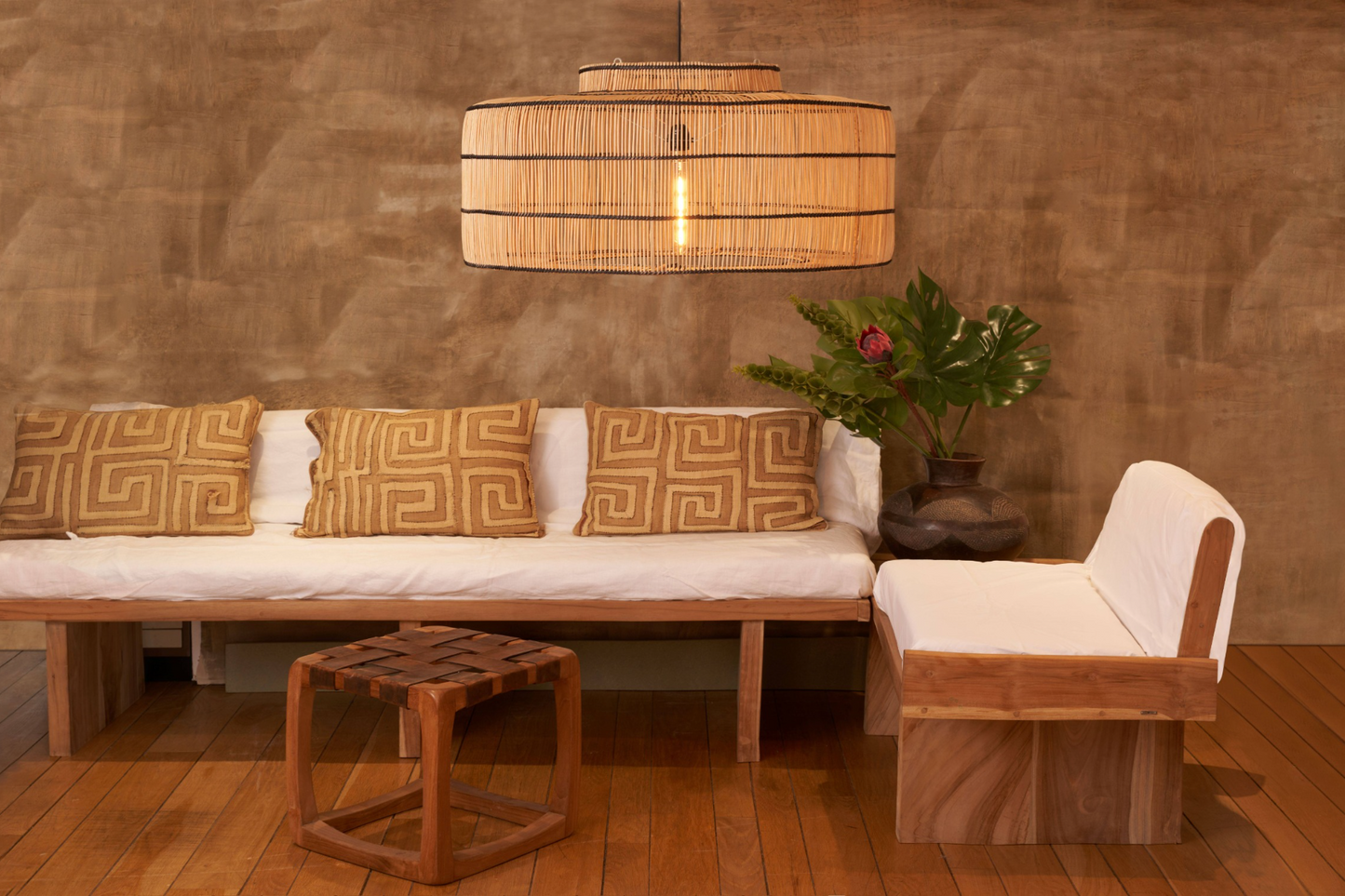 Gong Lighting