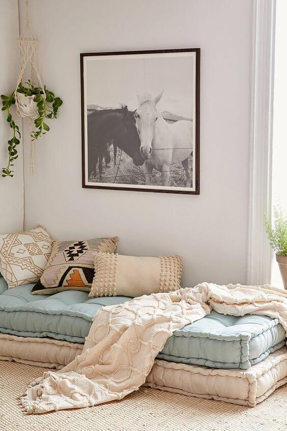 How to introduce fabric into your home?