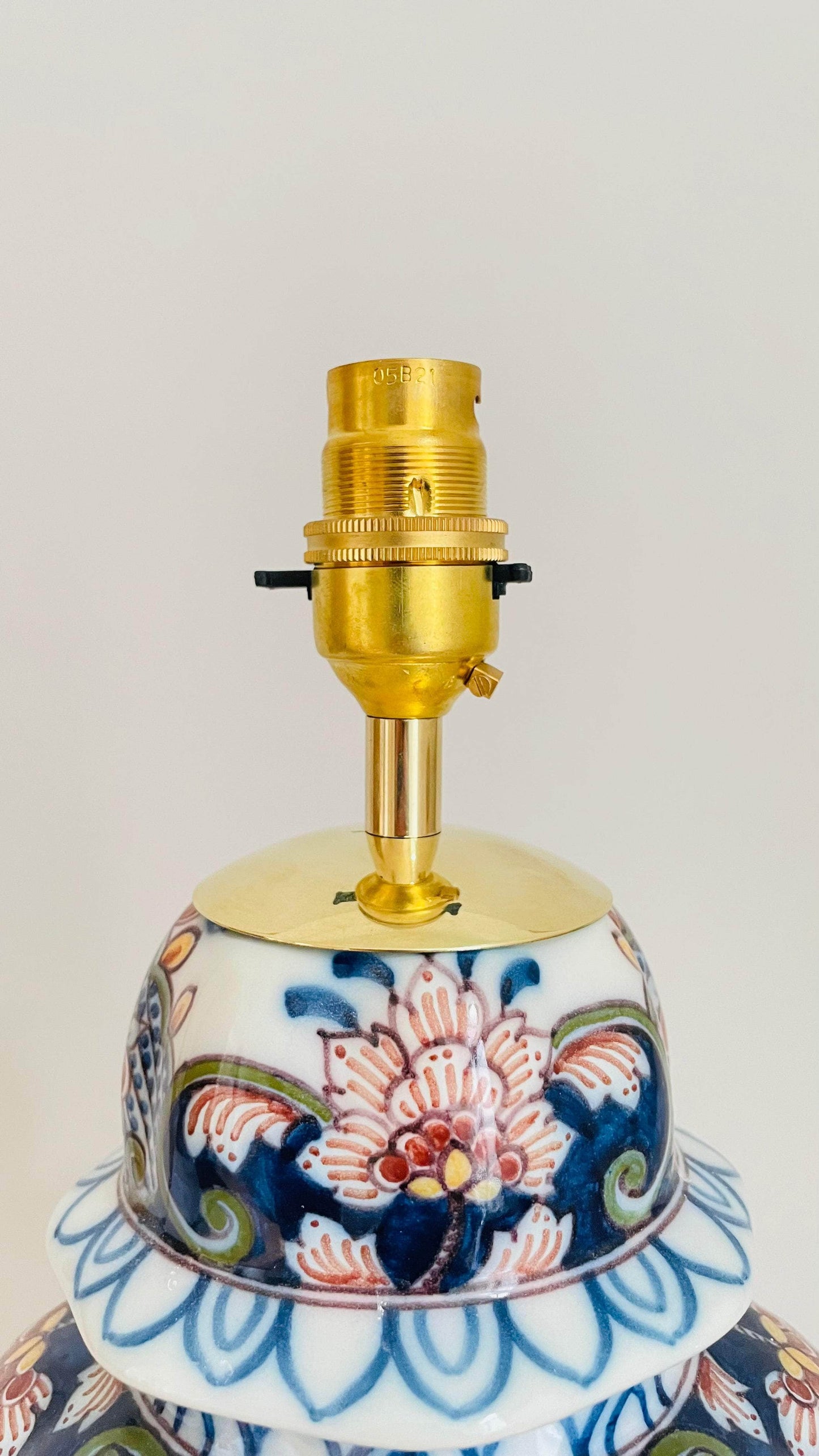 Antique Makkum Jar Lamp