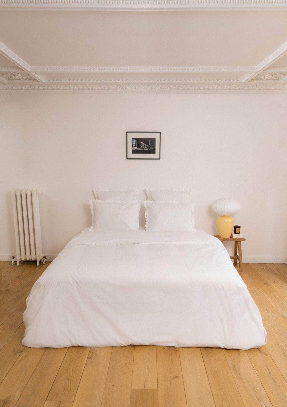 The Scalloped Bedding Set in White Cotton Percale