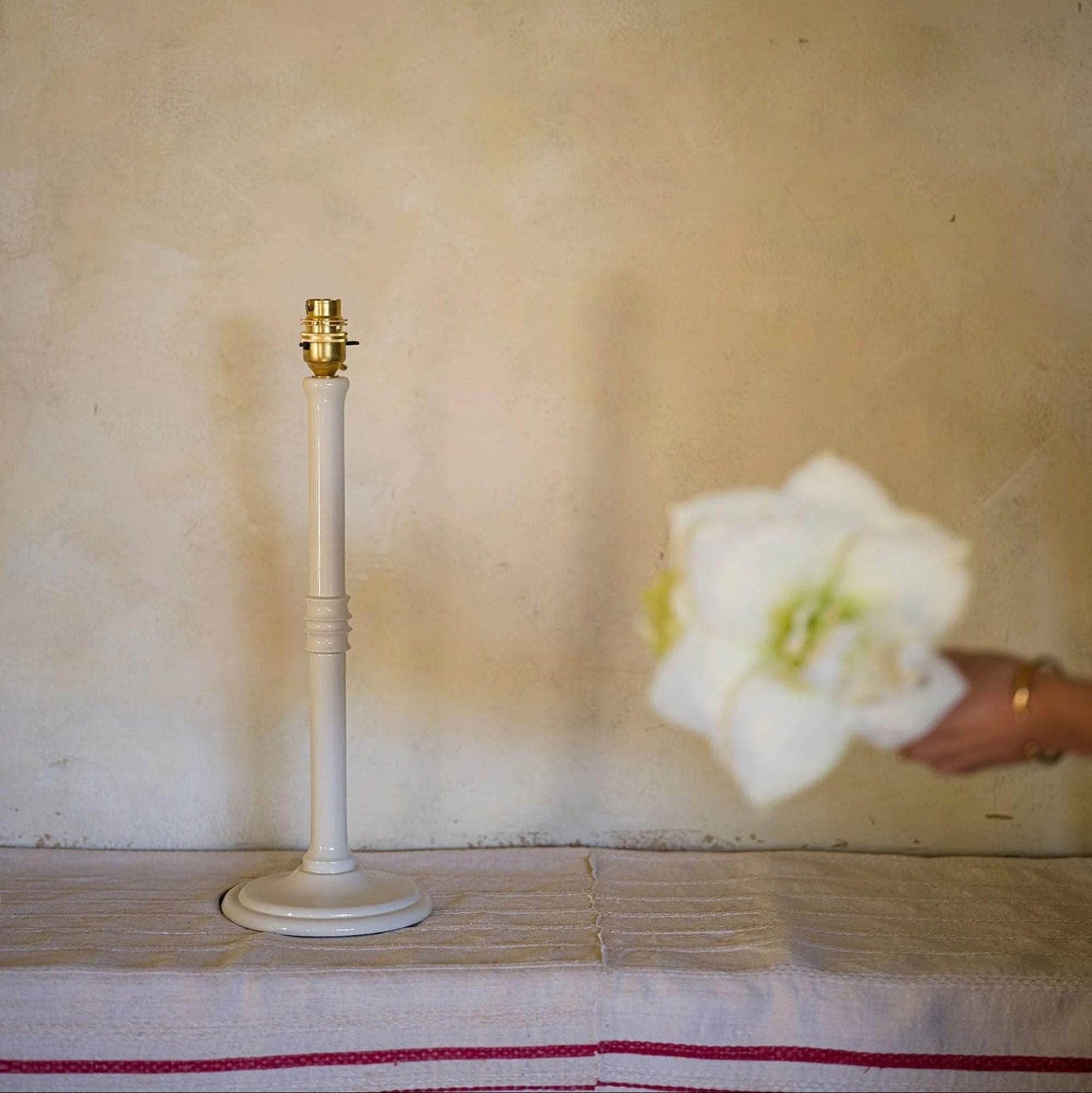 The Lacquered Lampstand in Magnolia