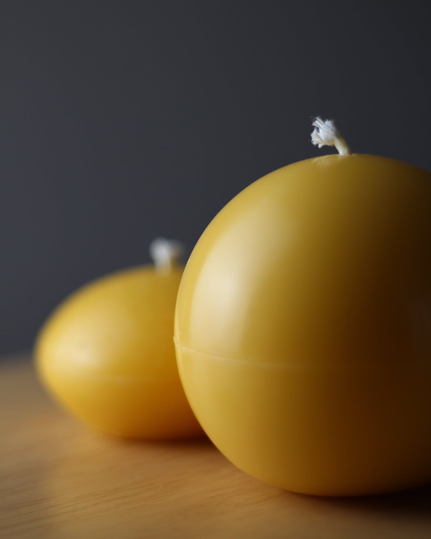 Ball & Ellipse Candle