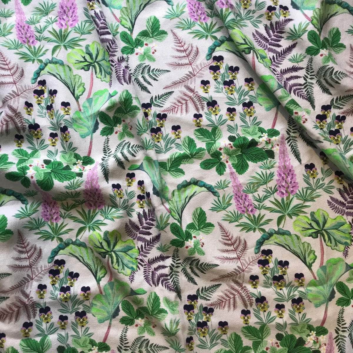 Strawberry Fields Fabric (Spring Green)
