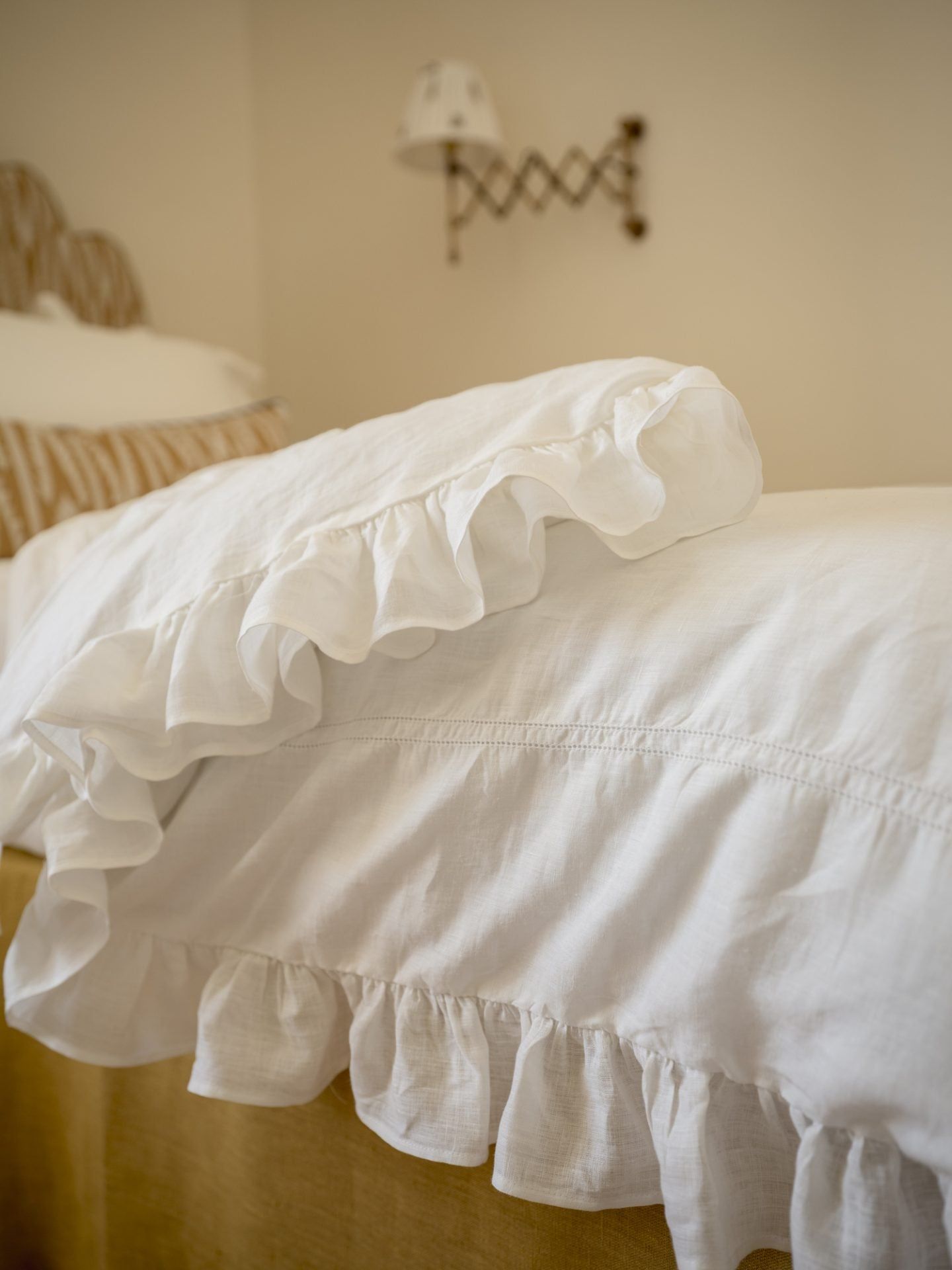Ruffle Pillowcase Ivory White