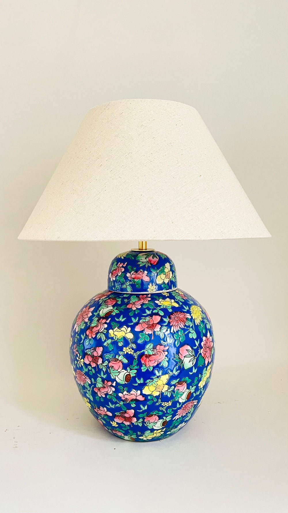 Antique Flower Jar Lamp