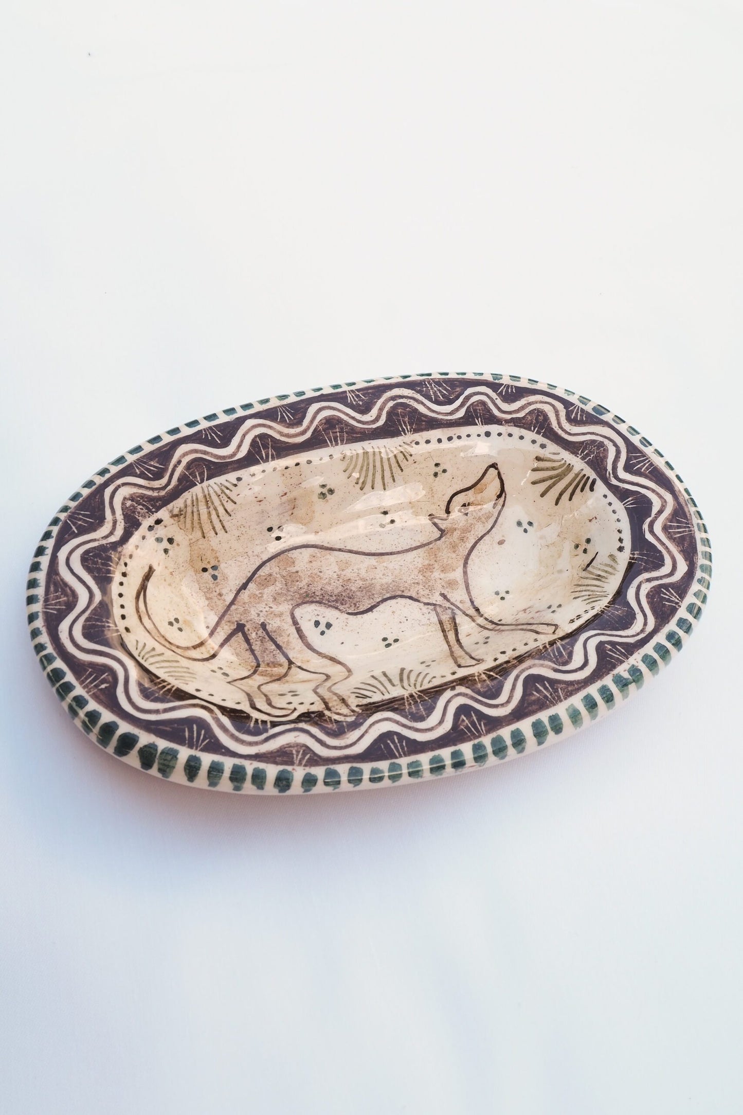 Oval Hound Dish