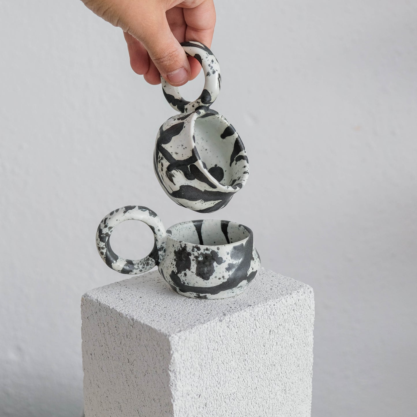 Dalmata XS - Porcelain Espresso Cup - Brush Strokes Black - Set of 2