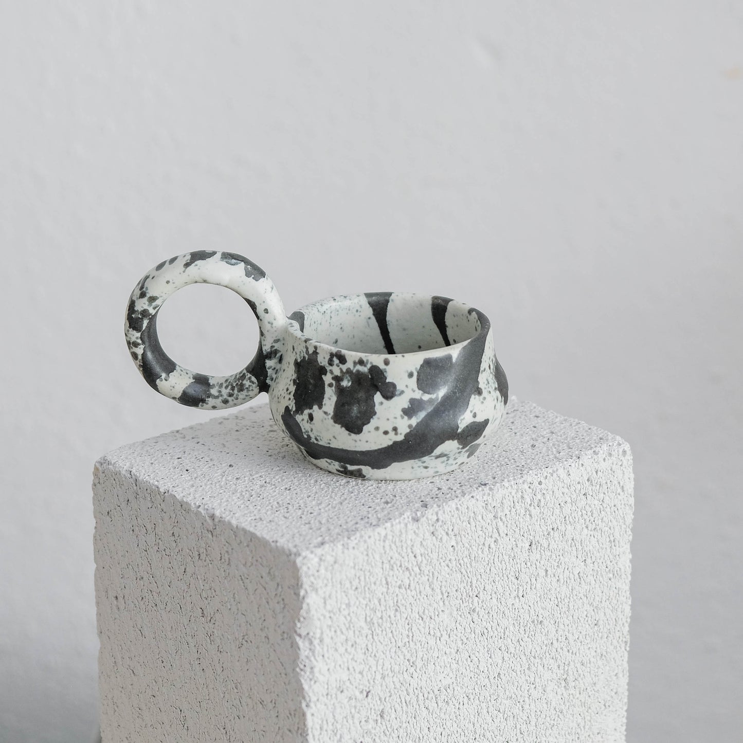 Dalmata XS - Porcelain Espresso Cup - Brush Strokes Black - Set of 2