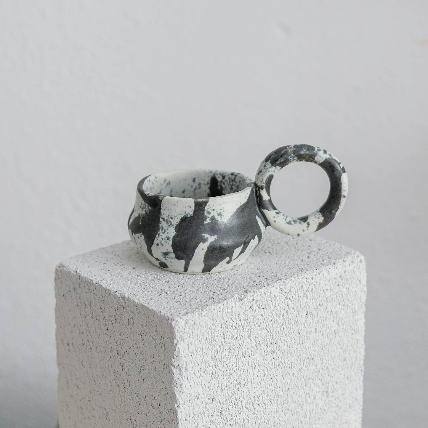 Dalmata XS - Porcelain Espresso Cup - Brush Strokes Black - Set of 2