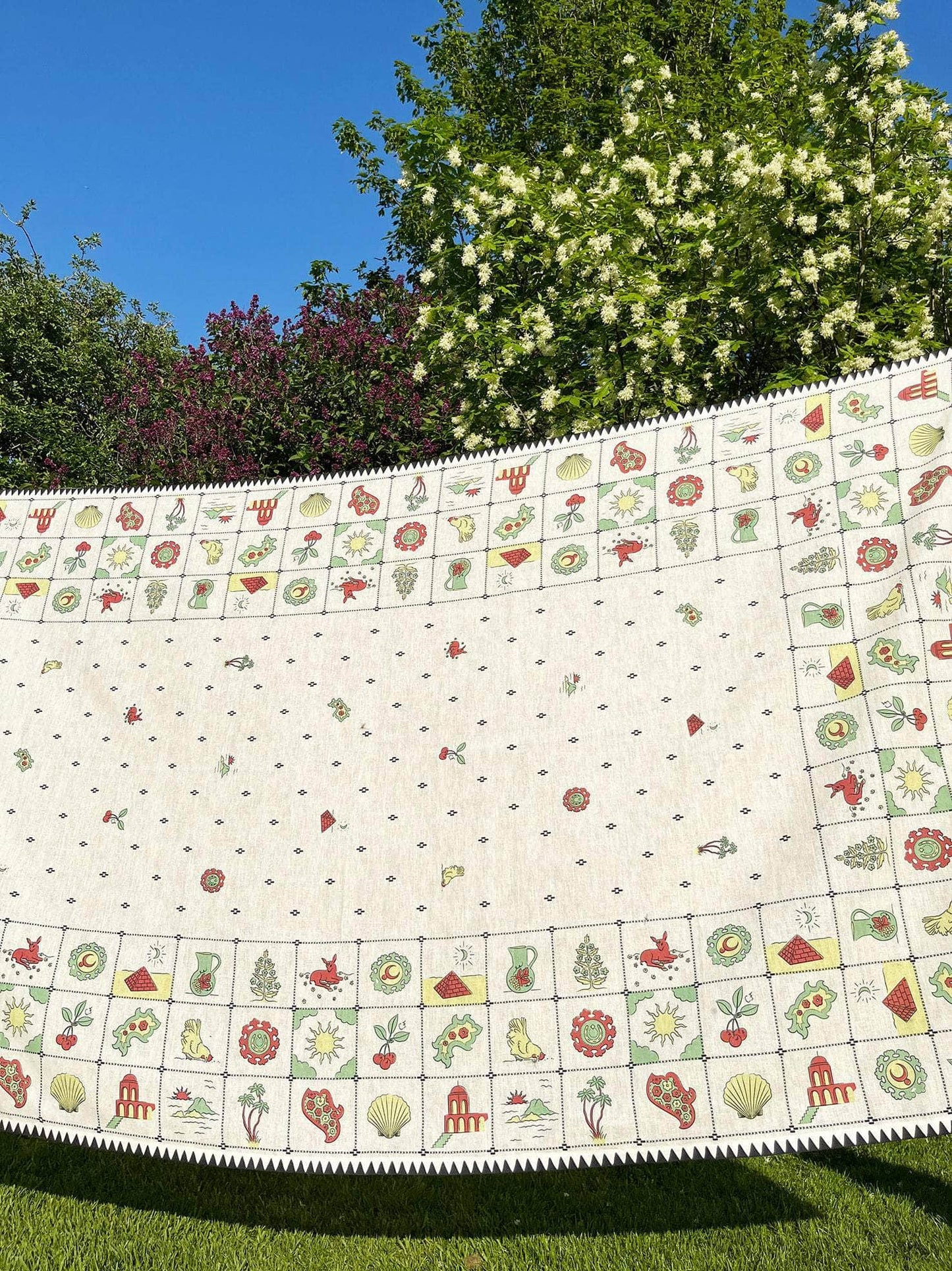 Redwork Tablecloth in Black