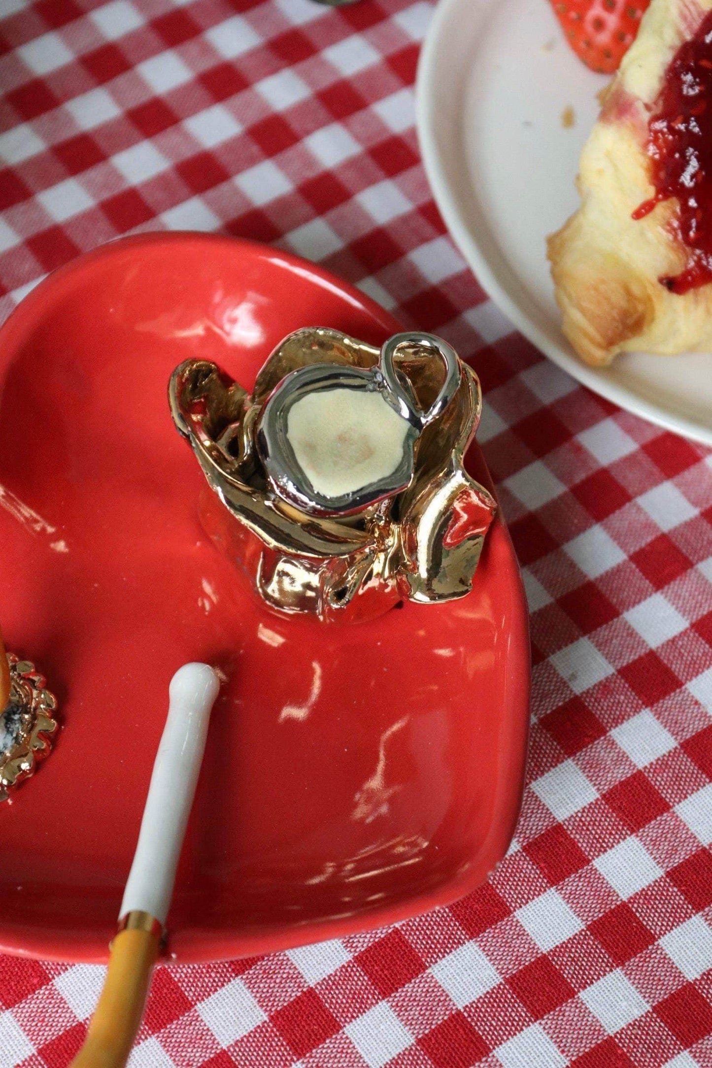 Rounded Champagne Heart Ashtray