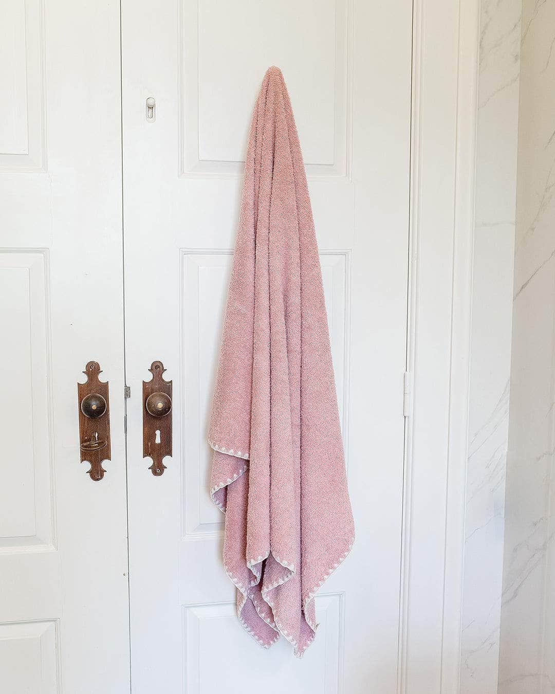Concha Pink and Cream Bath Towel