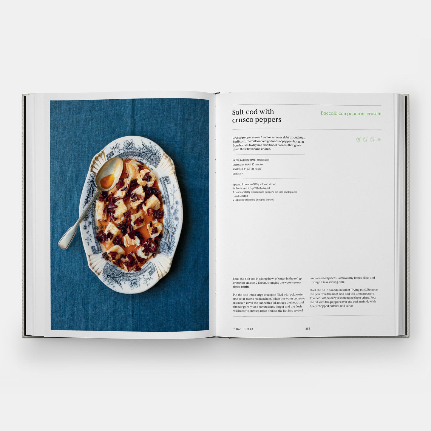 The Regional Italian Cookbook: Recipes from The Silver Spoon