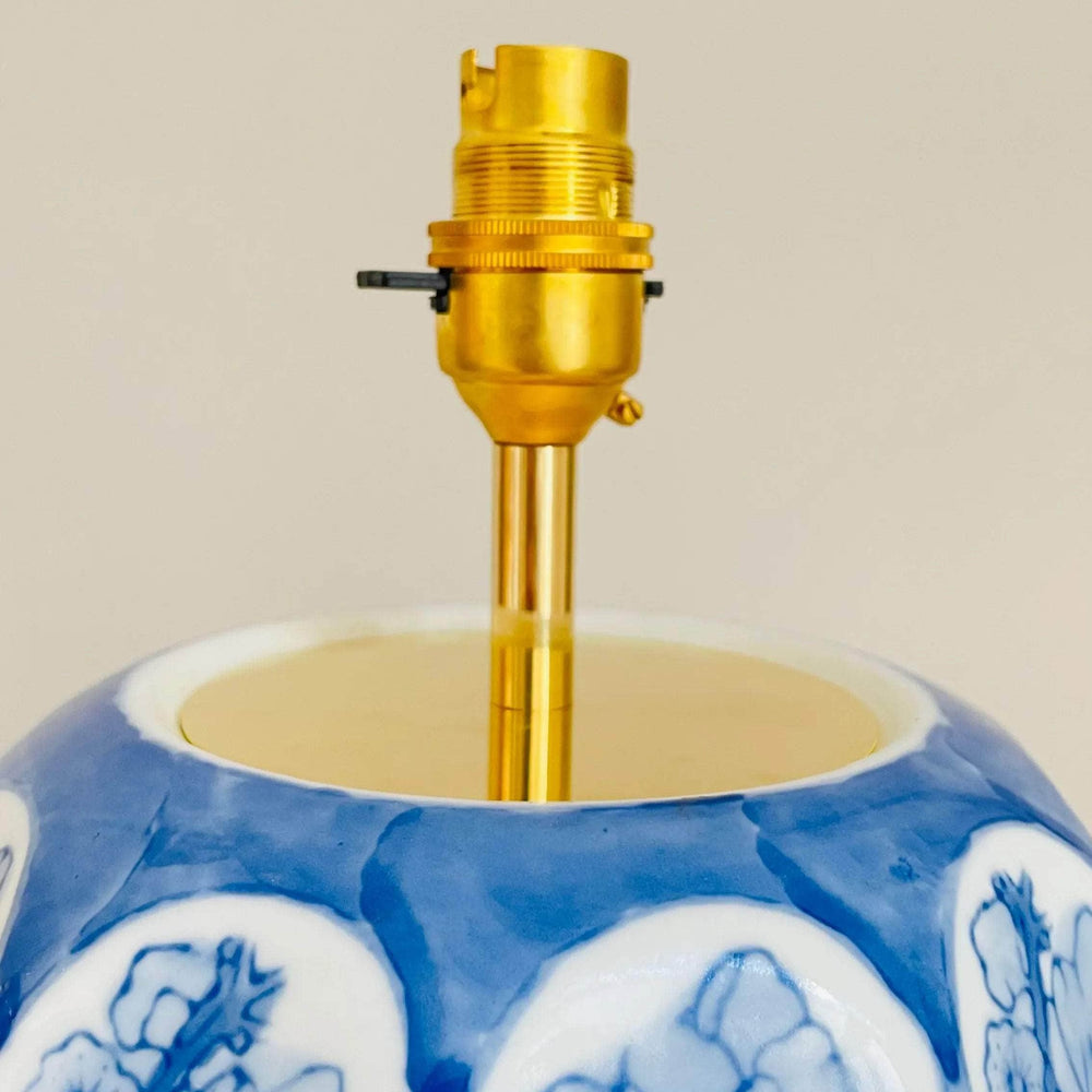 Antique Chinese Table Lamp