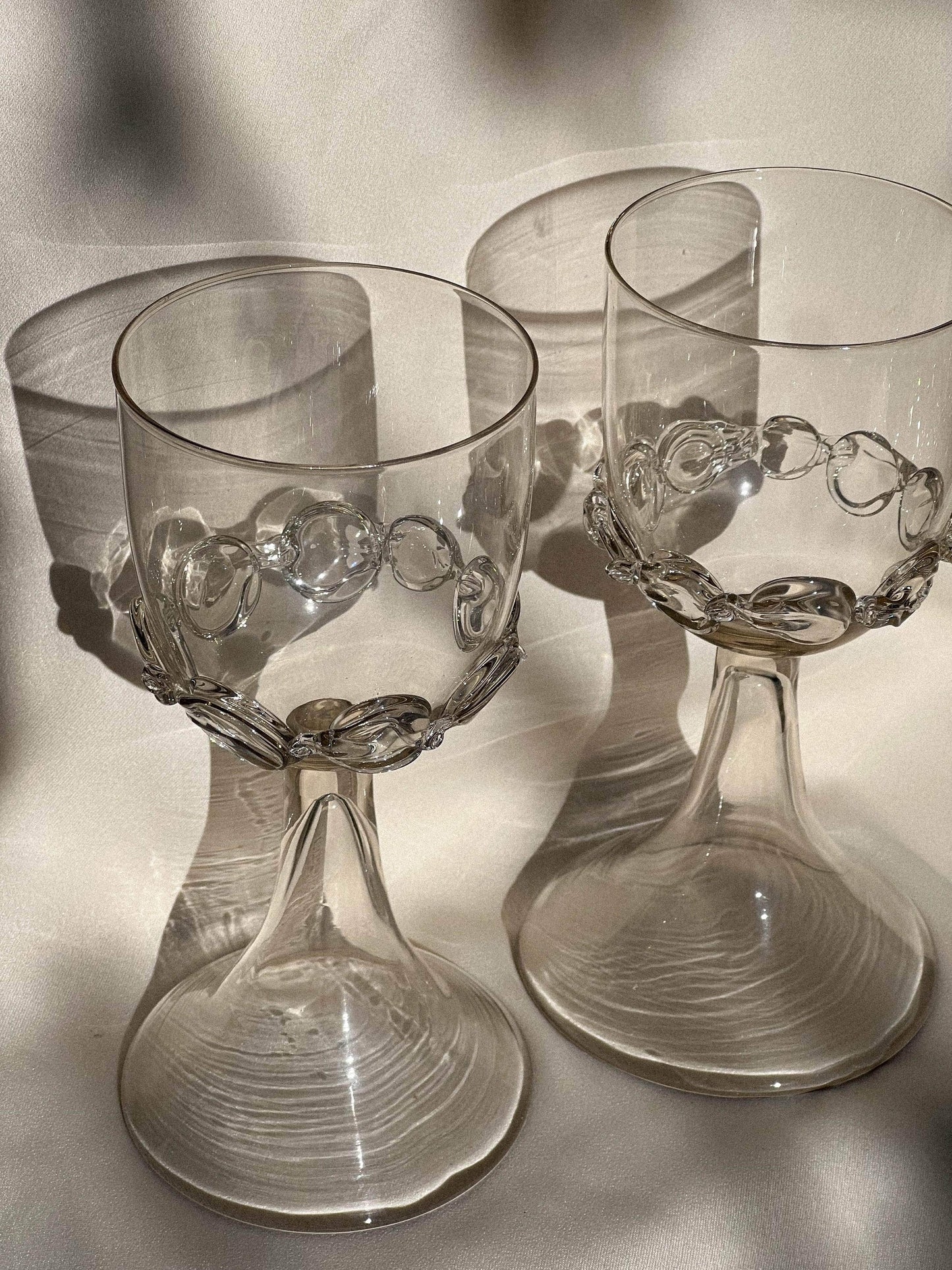 Mouthblown Wine Goblets Chain - Set Of Two