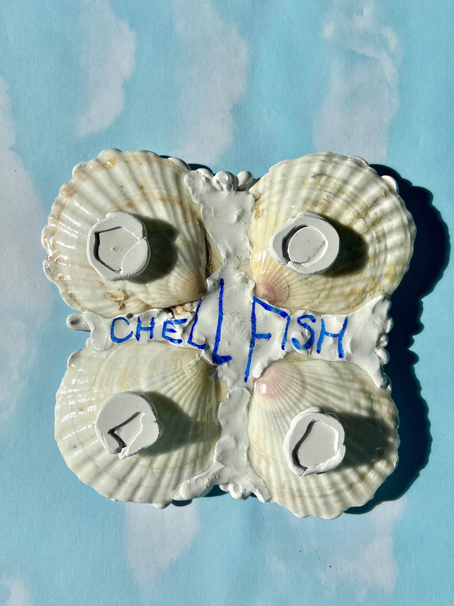 Scallop Serving Dish with a Tulip