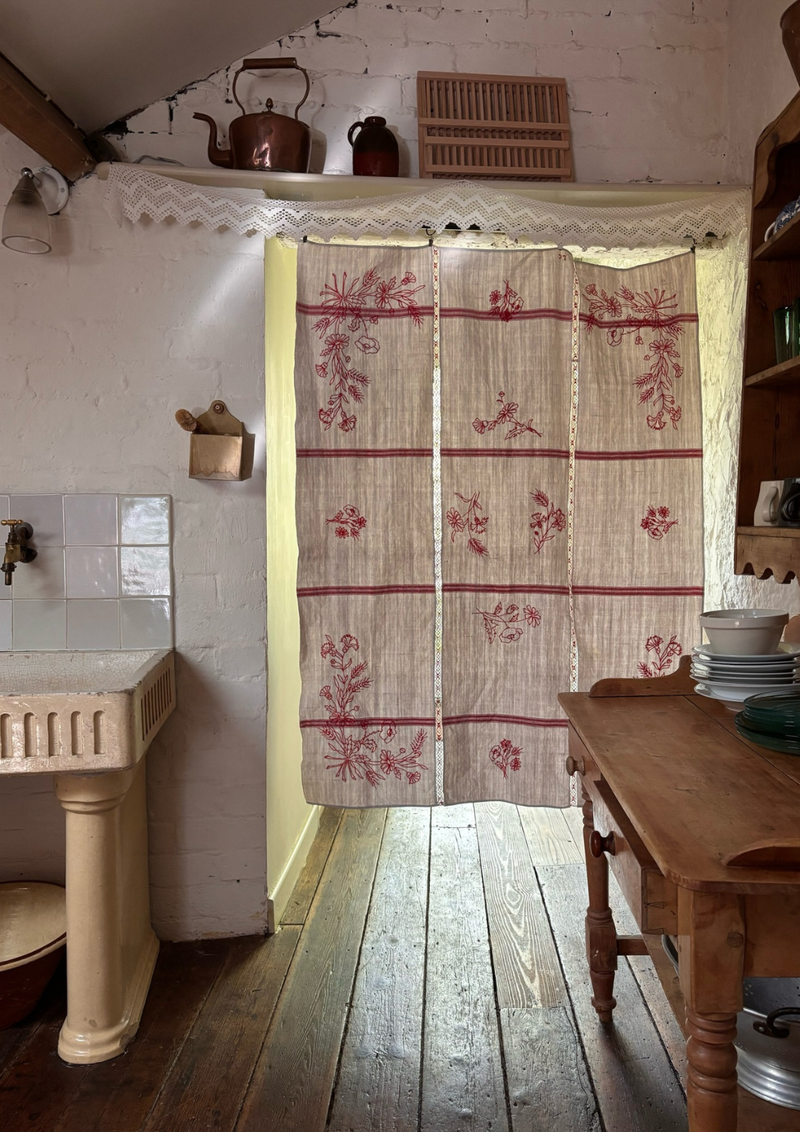 Top 7 Country Stays in Wales This Autumn