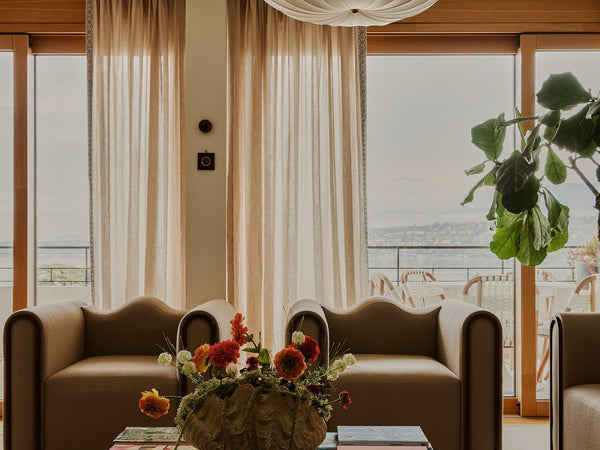 Apartment by the Lake by Omoro Studio