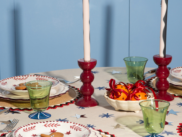 This Is Your Ultimate Guide to Christmas Hosting