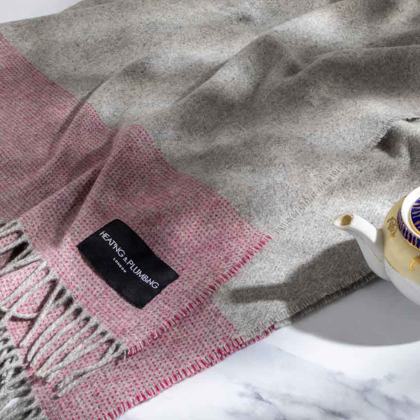 Soft Whispers - Cashmere & Merino Lambswool Blanket - Pink Haze