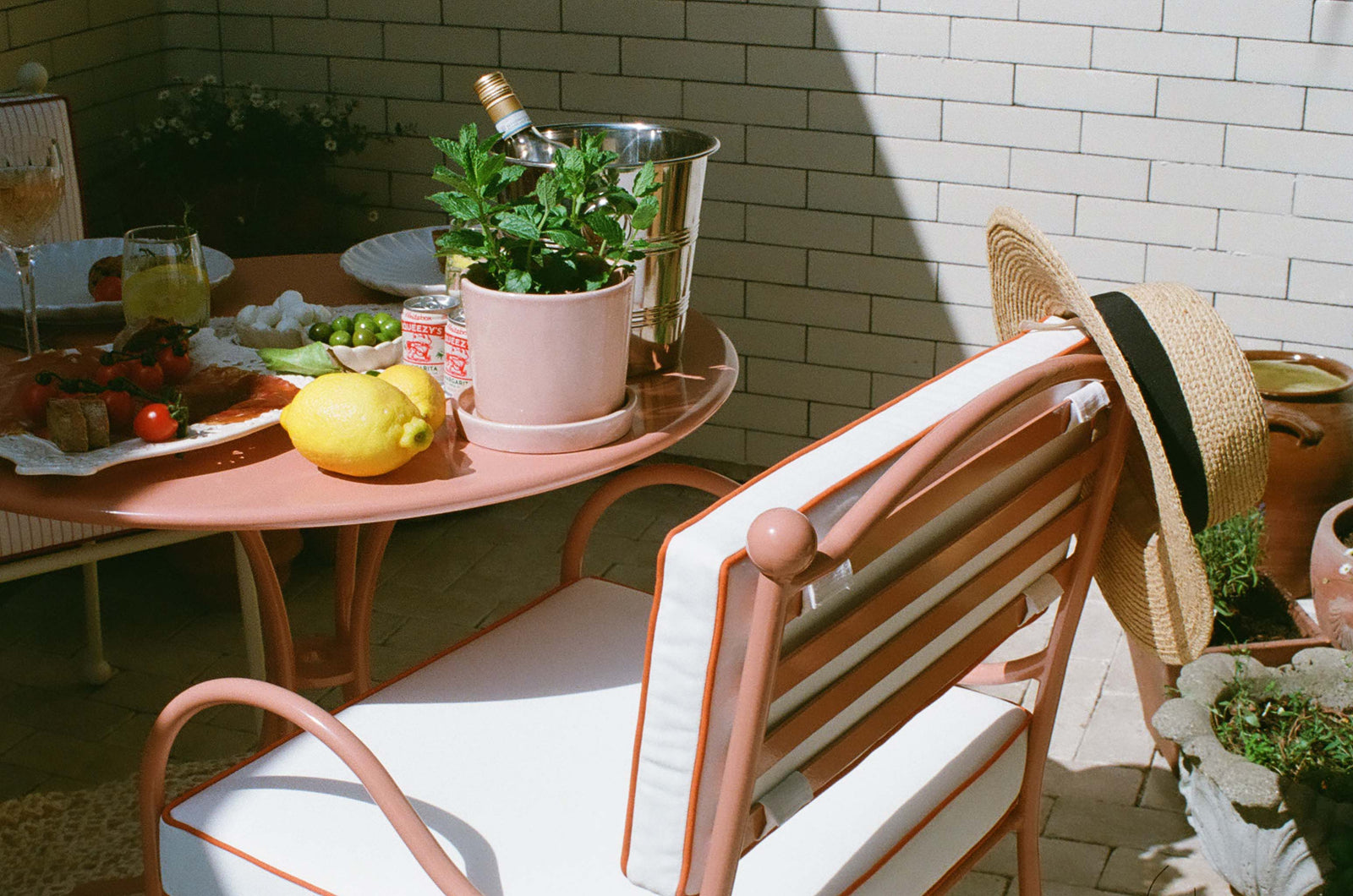 Panarea Bistro Table in Spritz