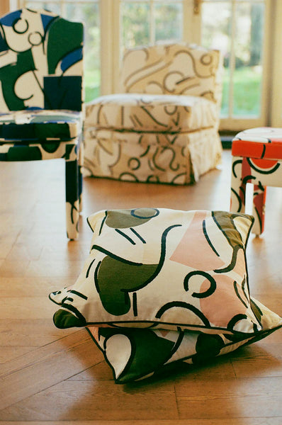 Elio Armchair, Pesto