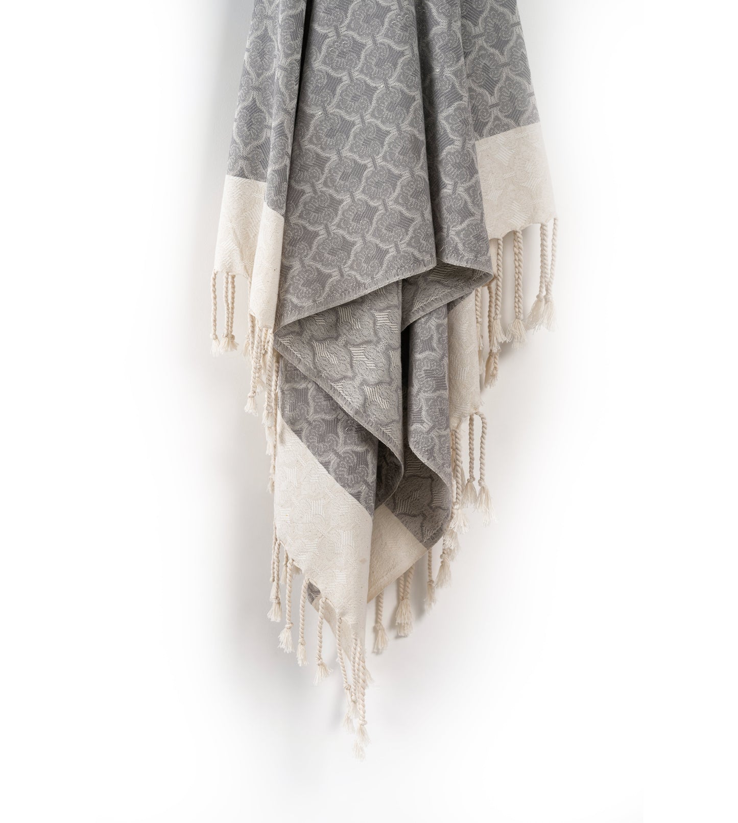 Mute Eloquence Pure Cotton Bath Towel (Peshtemal) In Slate Grey