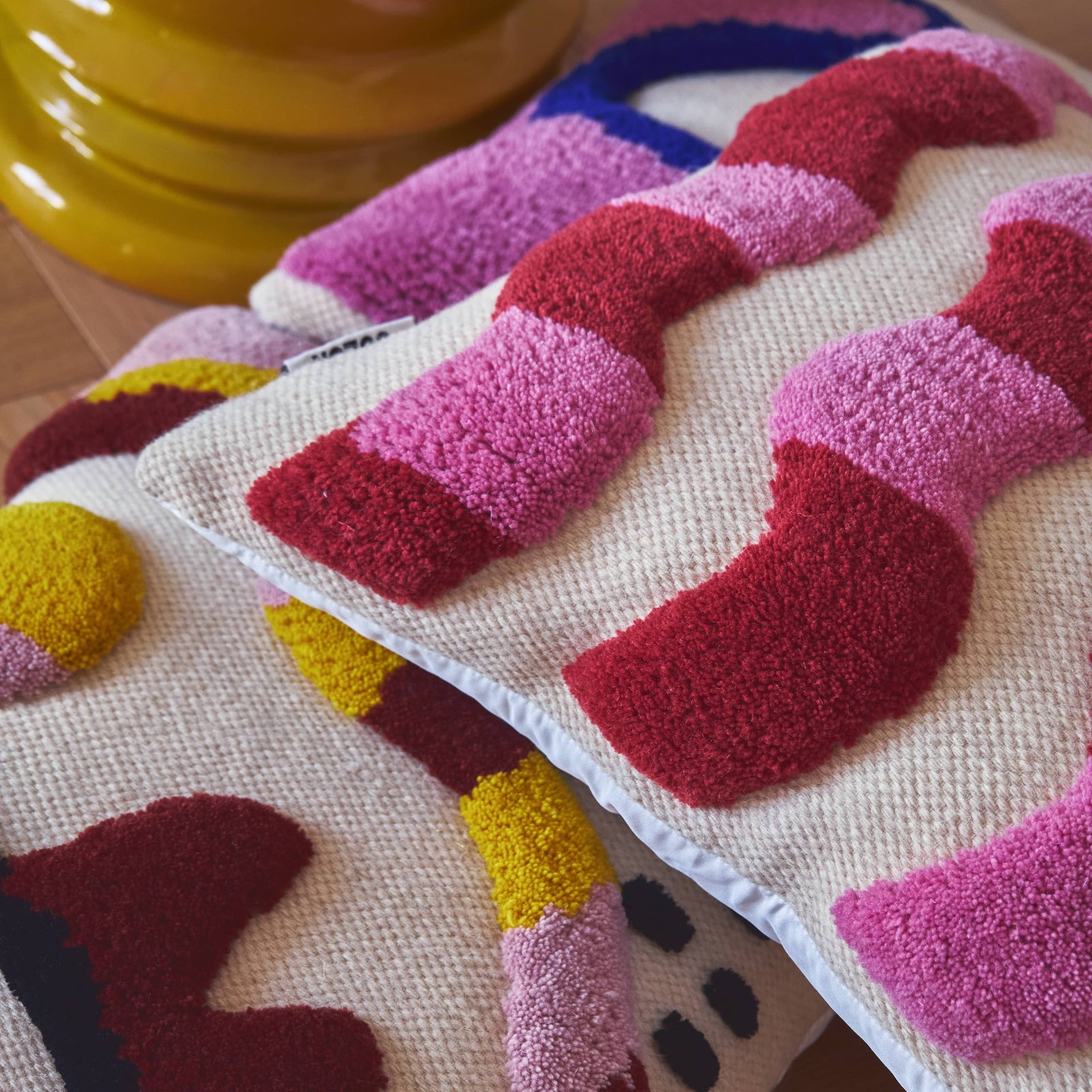 Wavy Cushion