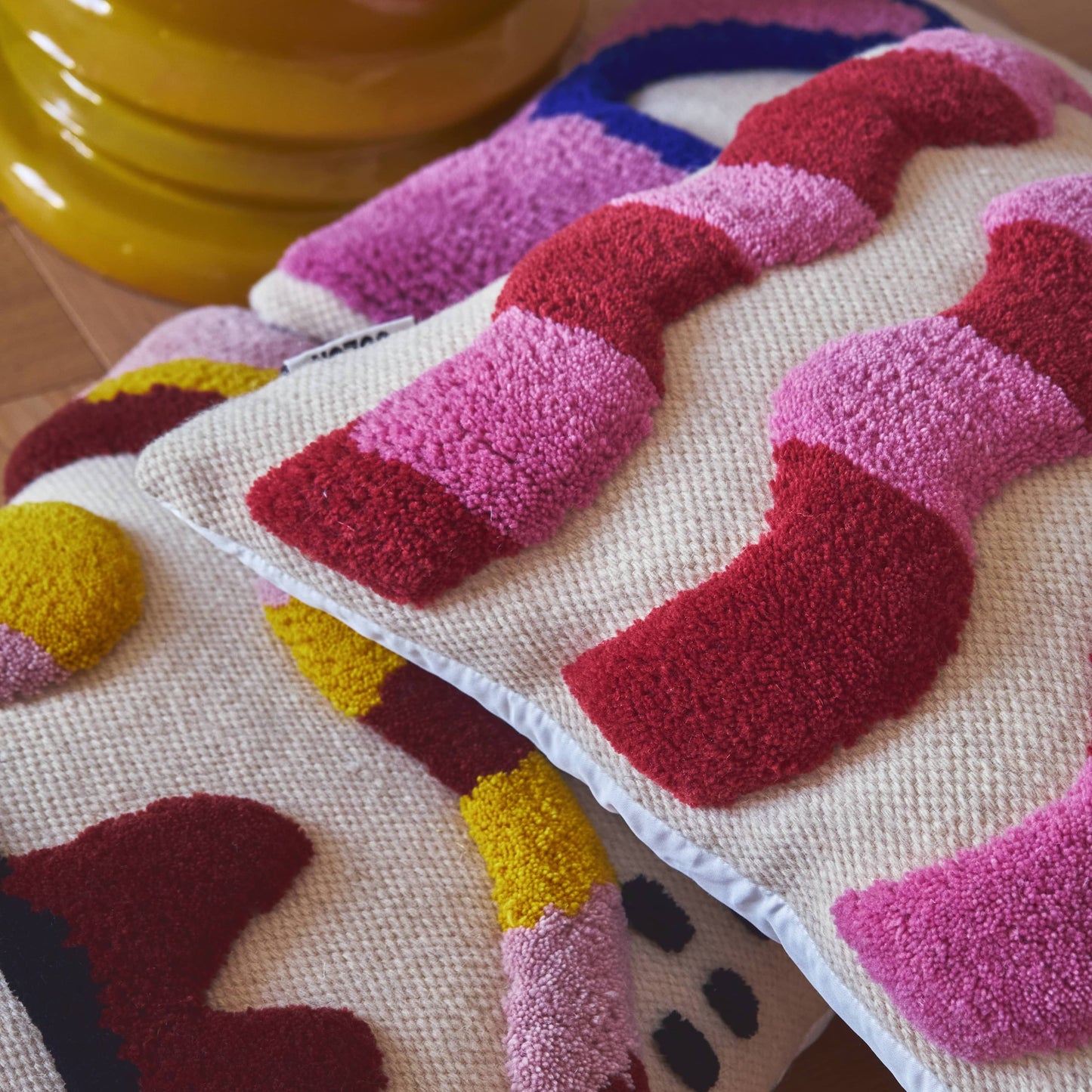 Wavy Cushion