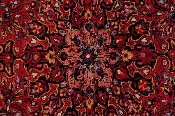 Bakhtiar — Hand-knotted, 146x220 cm, Red, 100% Virgin Wool | View 4