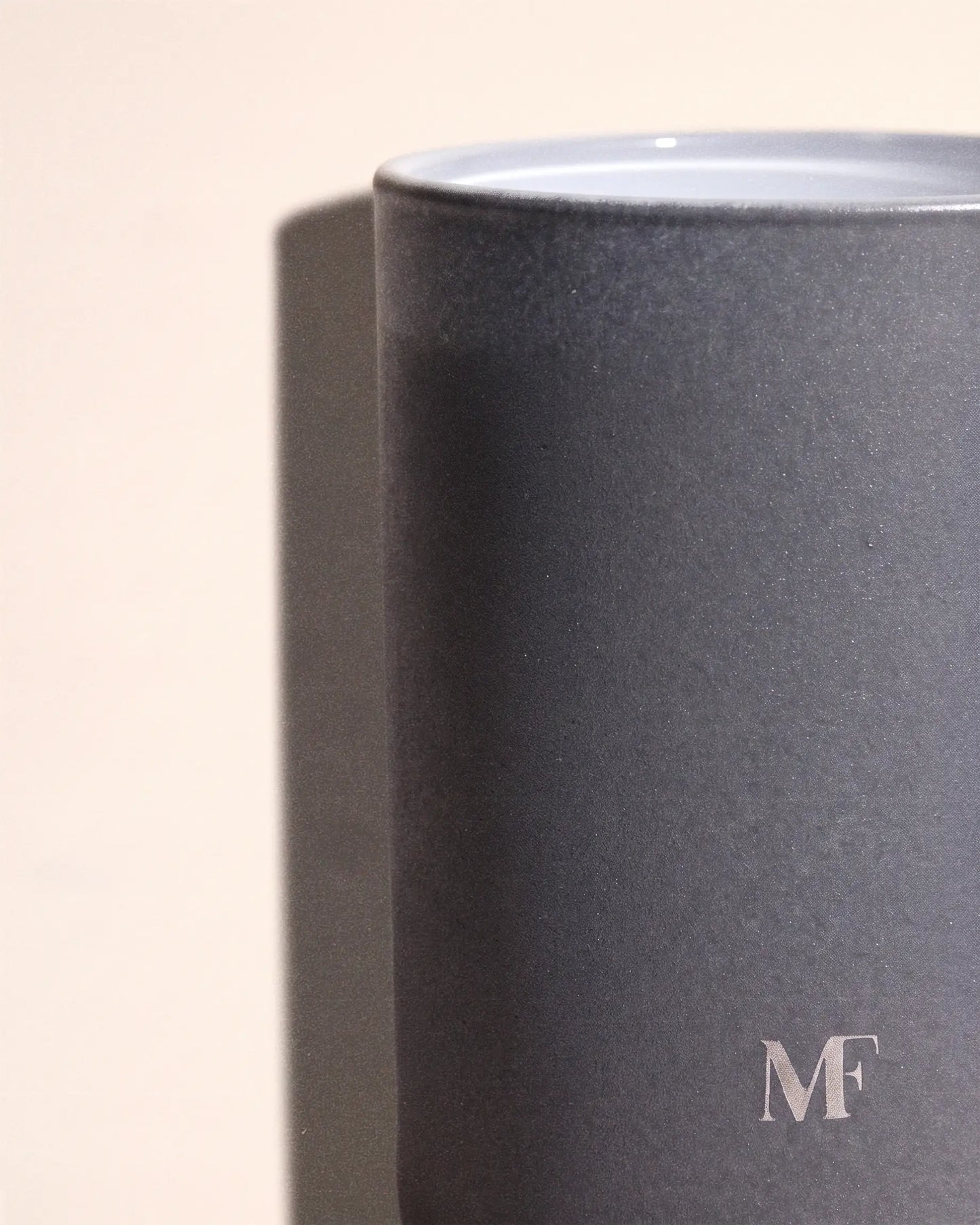 #10 Sasha - Tournelle Grey Candle