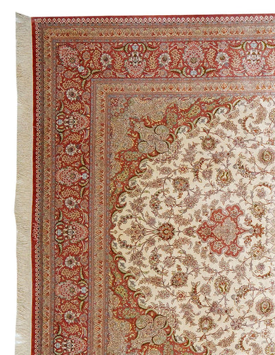 Ghoum Seide — Hand-knotted, 198x305 cm, Beige, 100% Silk | View 3