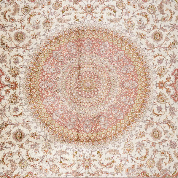 Ghoum Seide — Hand-knotted, 198x305 cm, Beige, 100% Silk | View 4