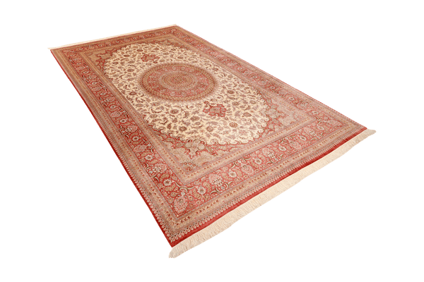 Ghoum Seide — Hand-knotted, 198x305 cm, Beige, 100% Silk | View 5