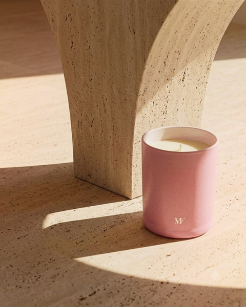 Lou : The Pale Pink Edition