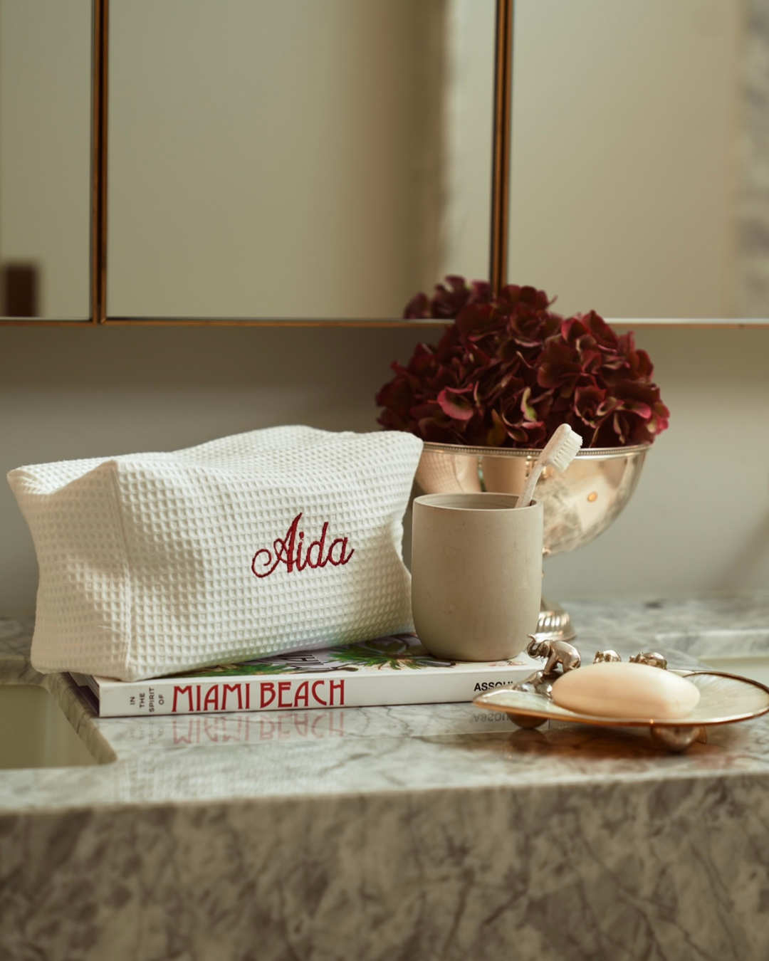 Blanc Toiletry Bag