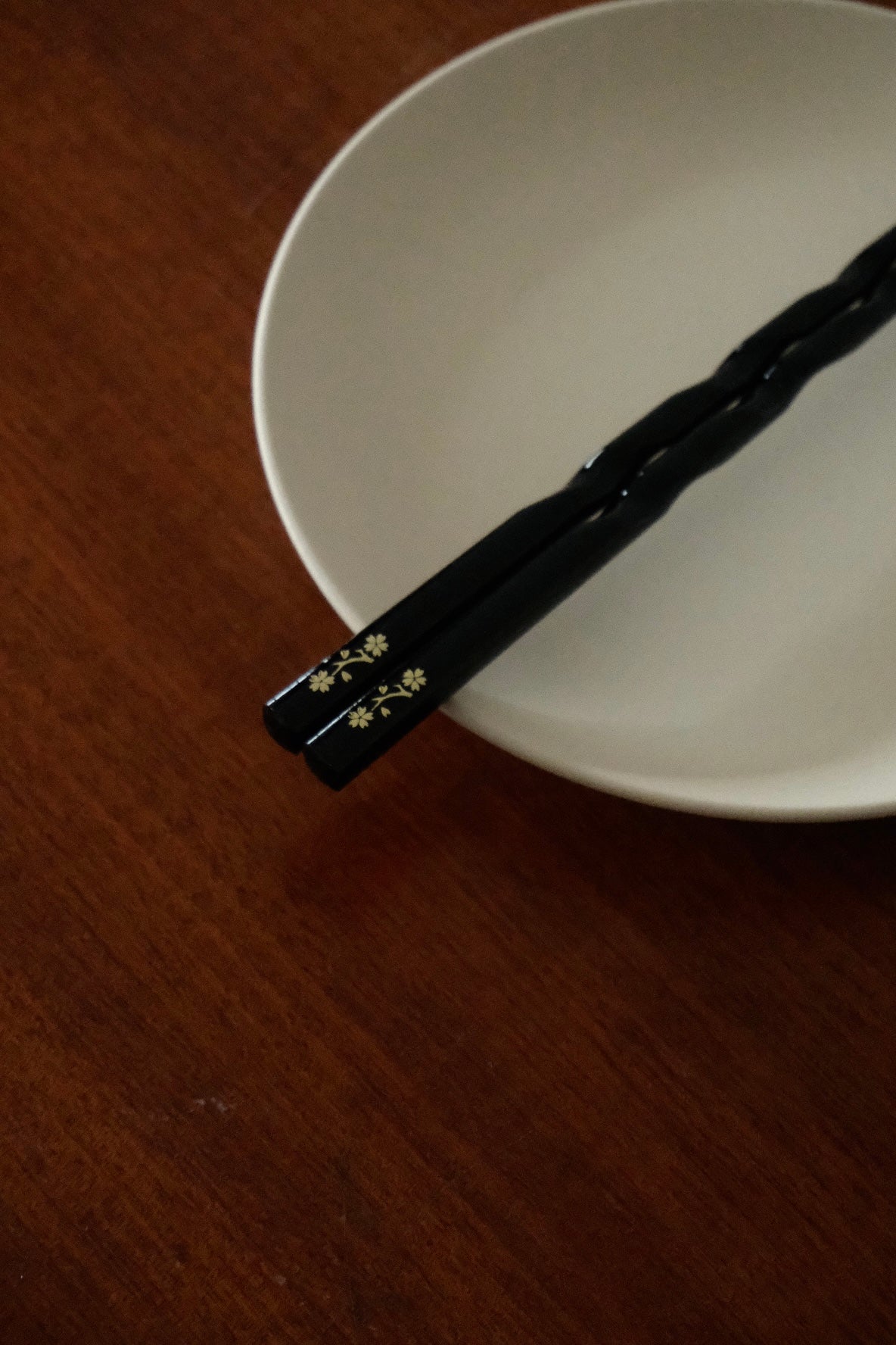 Curvy Natural Wood Chopsticks