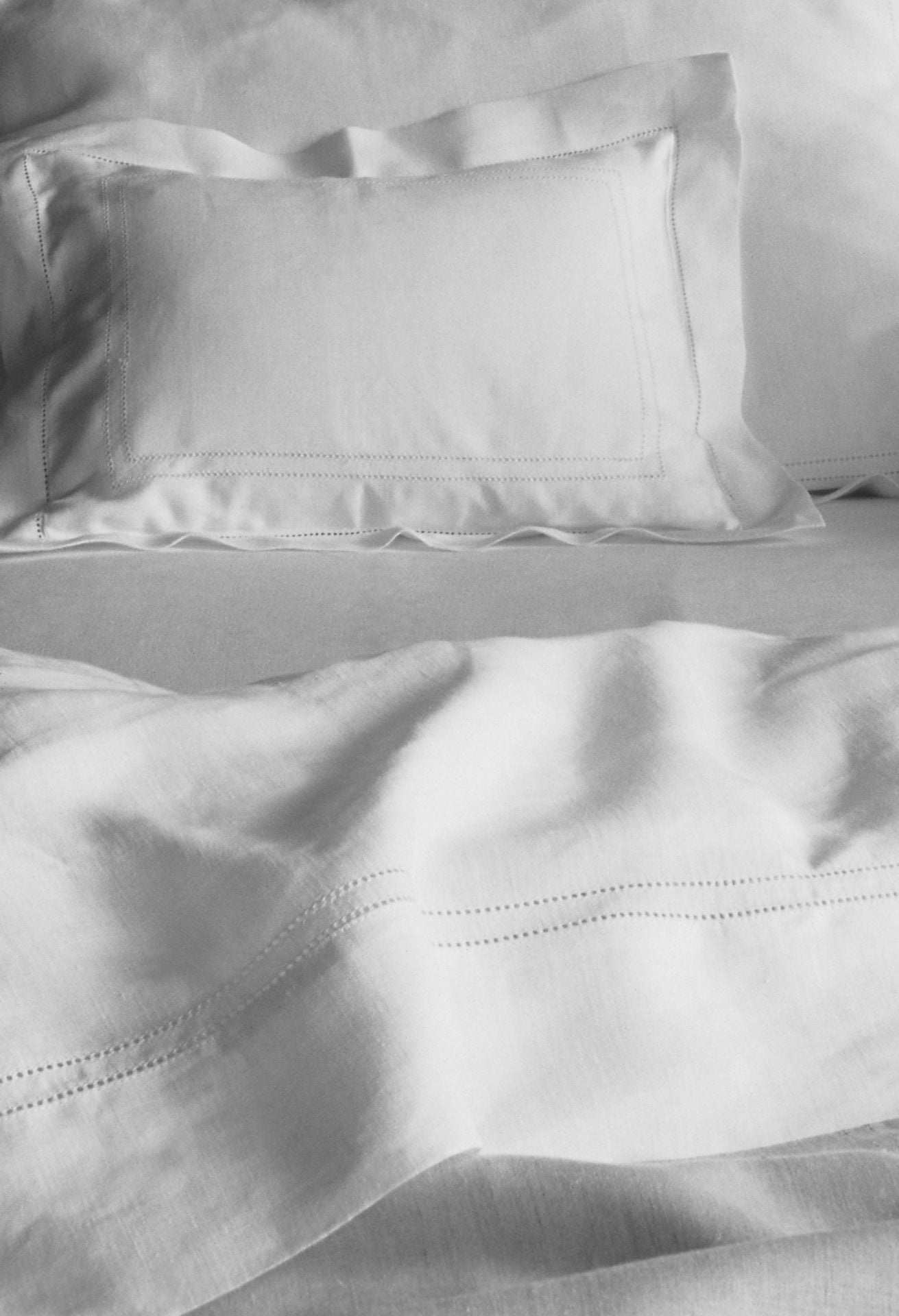 Bed Linen Set Ivory White Hemstitch
