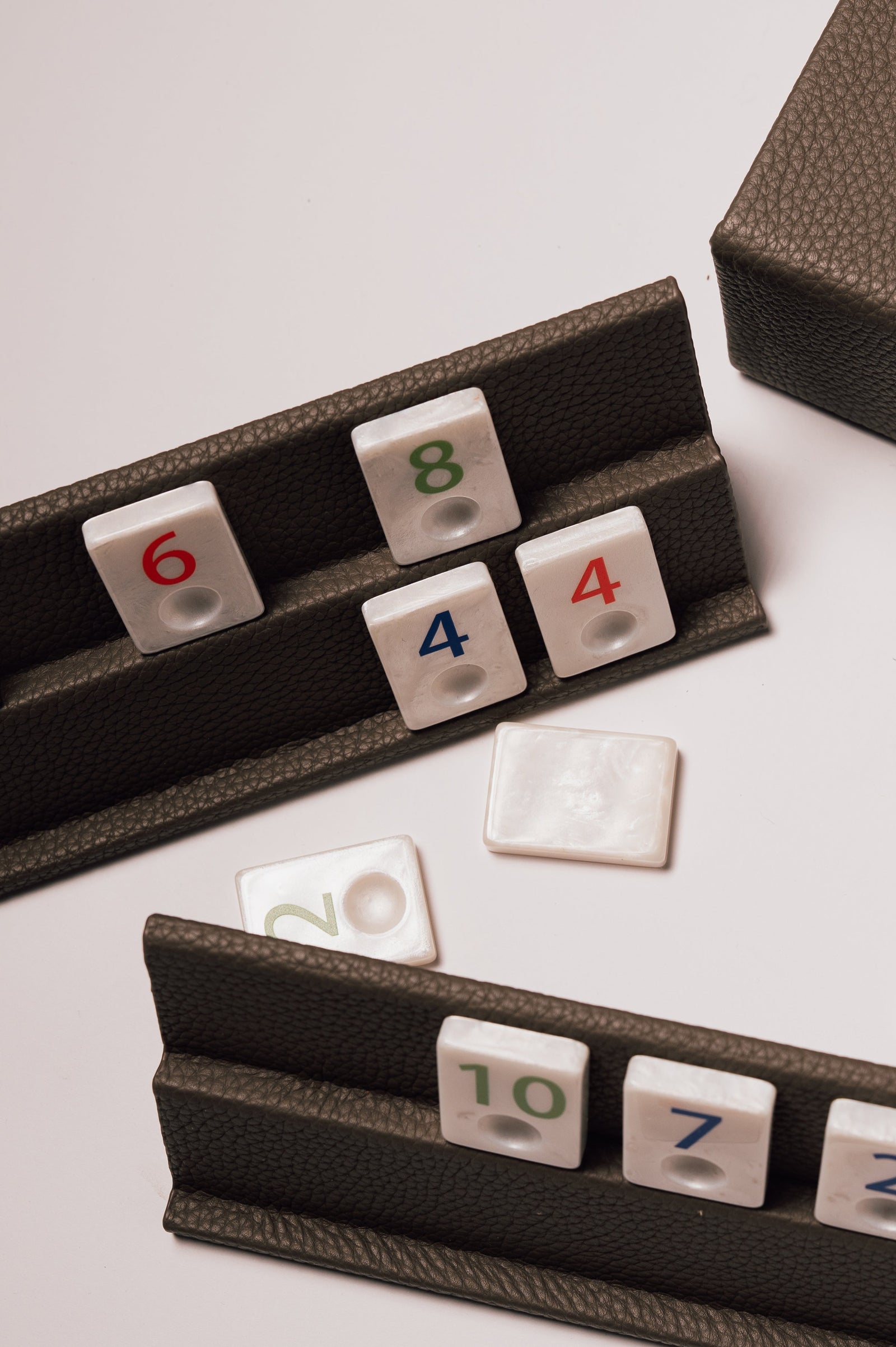 Rummikub Taupe