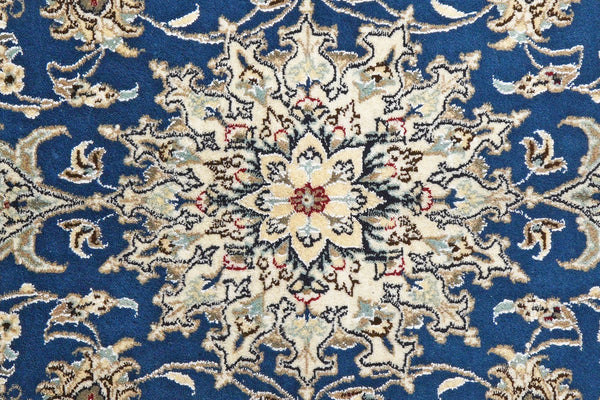 Nain 12La — Hand-knotted, 149x207 cm, Blue, 100% Virgin Wool | View 8