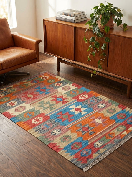 Kelim Gashgai — Handmade, 103x150 cm, Multicolor, 100% Virgin Wool | Back view