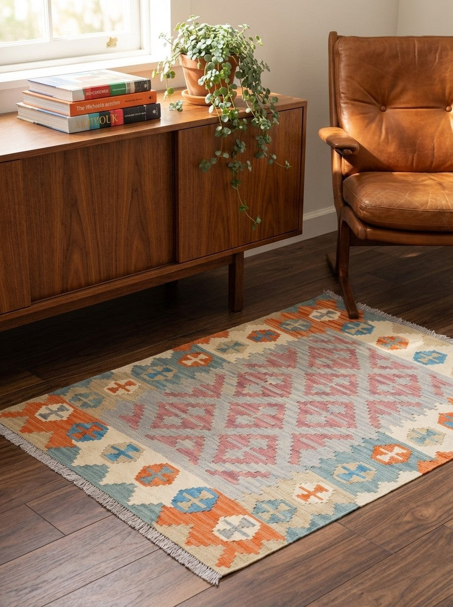 Kelim Gashgai — Handmade, 101x145 cm, Grey, 100% Virgin Wool | Back view