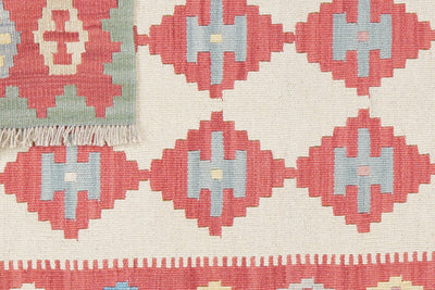 Kelim Gashgai — Handmade, 82x136 cm, Beige, 100% Virgin Wool | View 6
