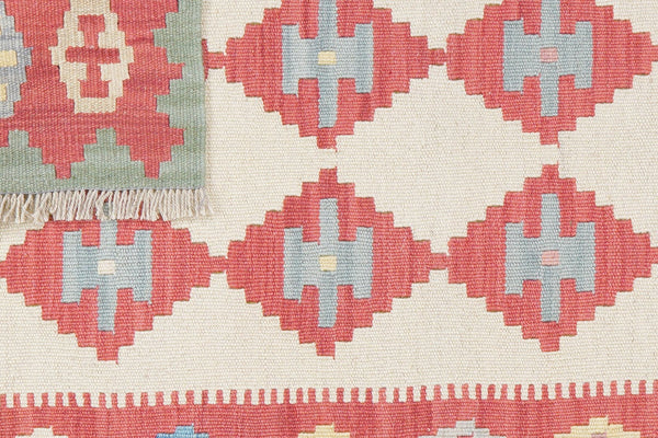 Kelim Gashgai — Handmade, 82x136 cm, Beige, 100% Virgin Wool | View 6