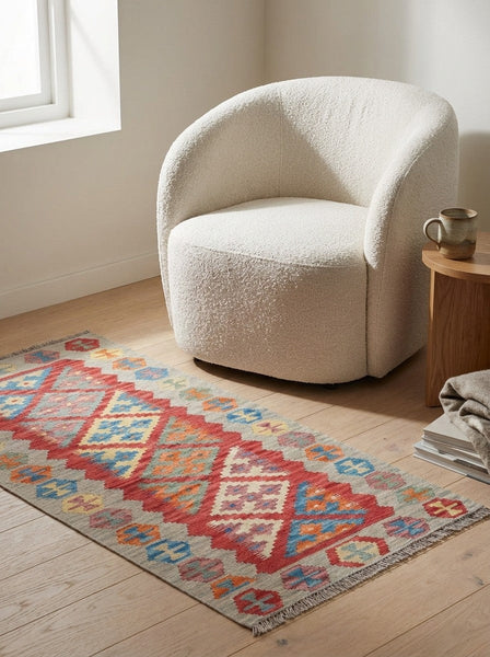 Kelim Gashgai — Handmade, 84x200 cm, Red, 100% Virgin Wool | Detail view