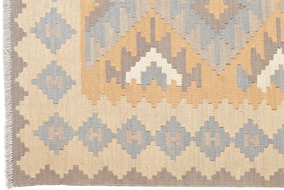 Kelim Gashgai — Handmade, 119x170 cm, Yellow, 100% Virgin Wool | View 3