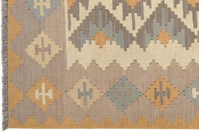 Kelim Gashgai — Handmade, 122x185 cm, Beige, 100% Virgin Wool | View 3