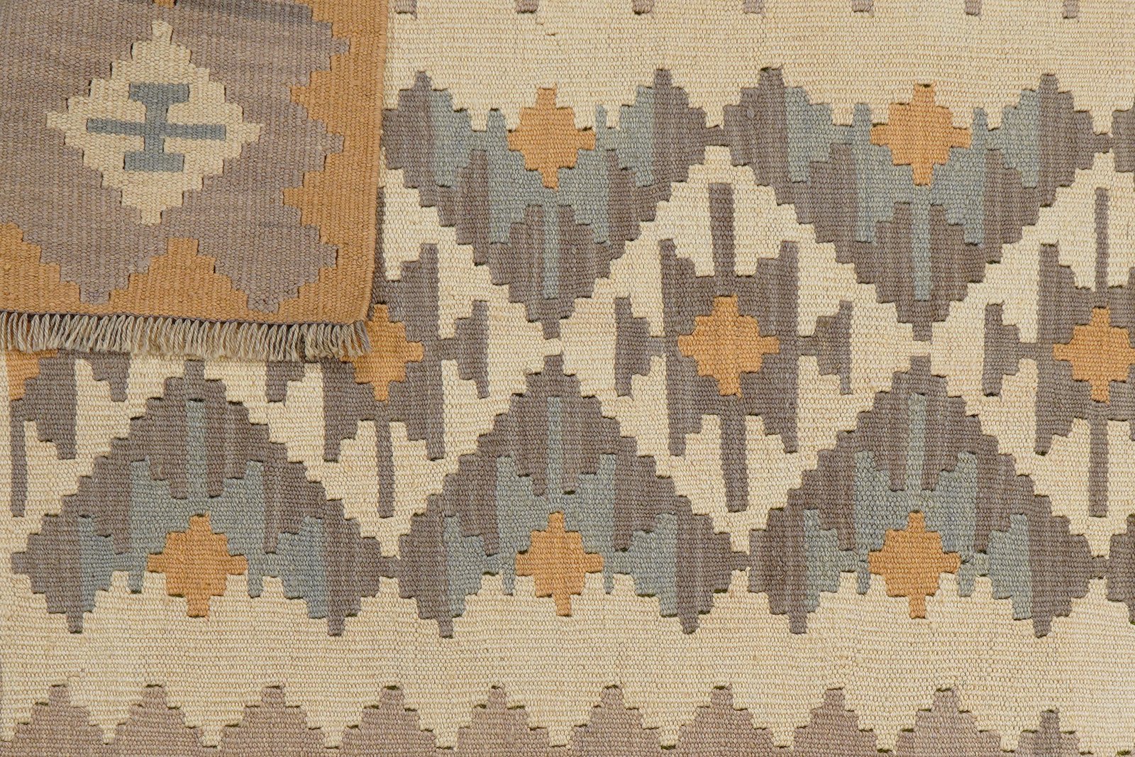 Kelim Gashgai — Handmade, 122x185 cm, Beige, 100% Virgin Wool | View 6