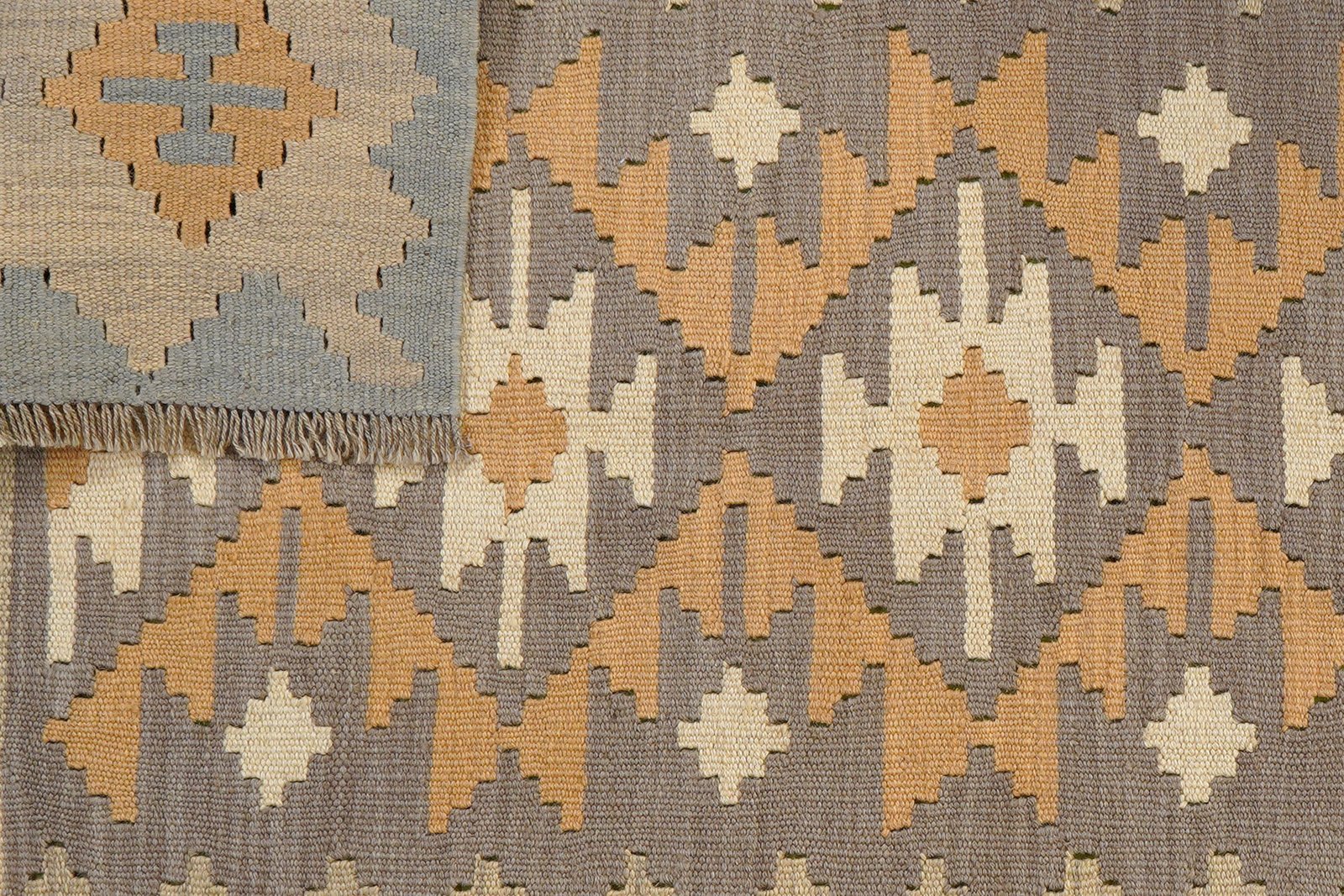 Kelim Gashgai — Handmade, 121x176 cm, Grey, 100% Virgin Wool | View 6