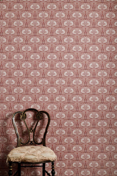 Loulou Rose pink scallop wallpaper with Art Deco inspired curved pattern printed on non-woven paste-the-wall paper